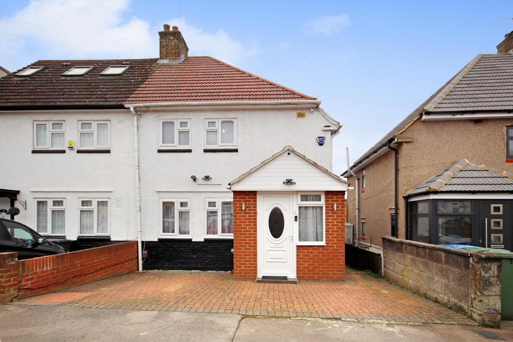 Lyon Park Avenue, Wembley, Middlesex HA0 3 bed semidetached house £