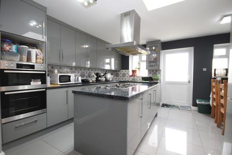 94 Lyon Park Avenue, Wembley, HA0 4EY