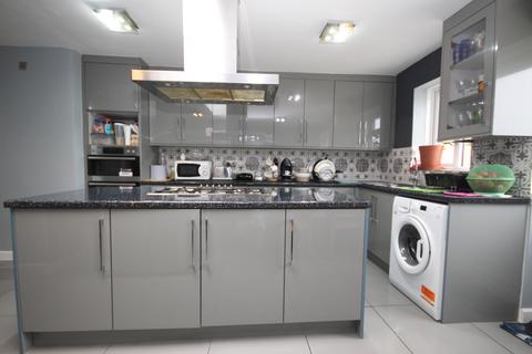 94 Lyon Park Avenue, Wembley, HA0 4EY