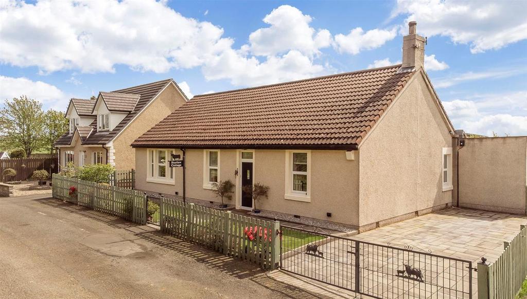 Starlaw Cottage, Bathgate 4 bed bungalow £385,000