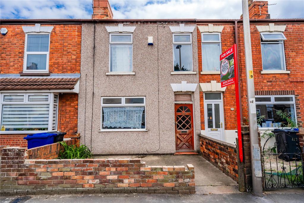 Willingham Street, Grimsby, Lincolnshire, DN32 2 bed terraced house for