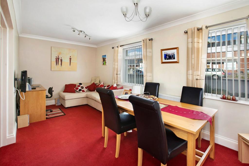 Exeter Road, Kingsteignton, TQ12 4 bed semidetached house for sale £415,000