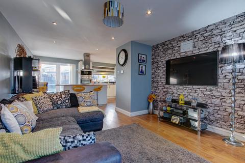 3 Alveston Close, Redditch, B98 0TF