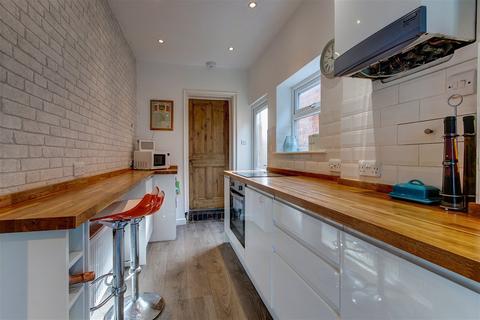 32 Church Road, Astwood Bank, Redditch, B96 6DD