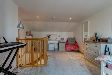 32 Church Road, Astwood Bank, Redditch, B96 6DD