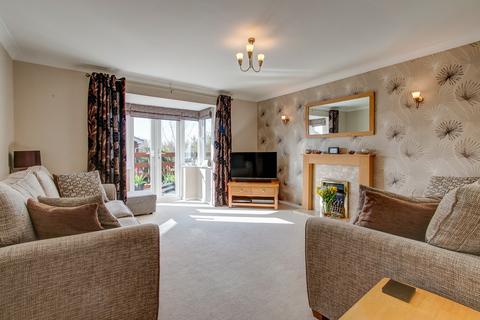 54 Priest Meadow Close, Astwood Bank, Redditch, B96 6HT