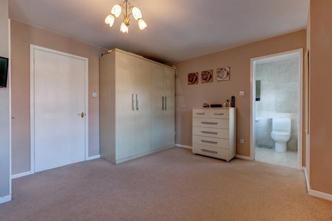 54 Priest Meadow Close, Astwood Bank, Redditch, B96 6HT