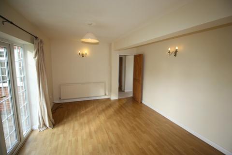 3 bedroom detached house to rent, Hornhatch Lane, Chilworth, Surrey GU4