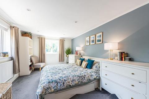 2 bedroom flat for sale, Dyne Road, Brondesbury