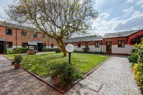 2 bedroom apartment for sale - Kinwarton Road,Alcester,B49 6PX