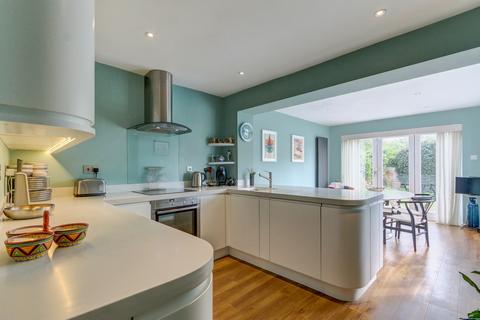 40 Priest Meadow Close, Astwood Bank, Redditch, B96 6HT