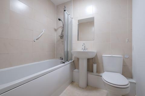 36 Avonbank Close, Hunt End, Redditch, B97 5XR