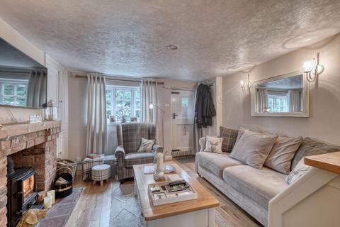 2 bedroom cottage for sale, The Square, Feckenham B96 6HR