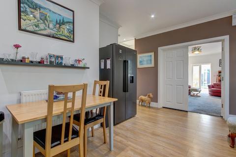 4 Fir Tree Drive, Redditch, B97 4AX