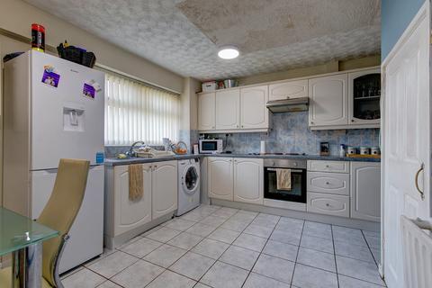 112 Bushley Close, Redditch, B98 7TX