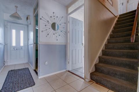 112 Bushley Close, Redditch, B98 7TX