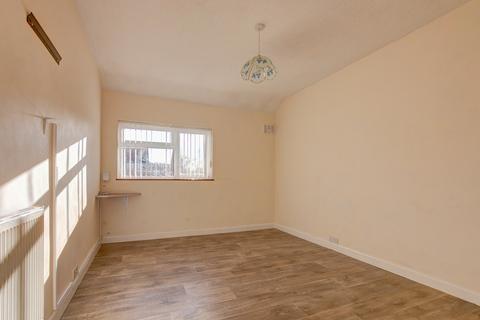 38 Foxlydiate Crescent, Redditch, B97 6NA