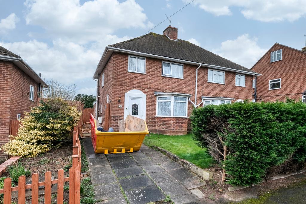 Salwarpe Road, Charford, Bromsgrove, B60 3JA 3 bed semidetached house