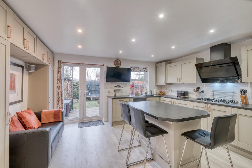Royal Worcester Crescent, The Oakalls, Bromsgrove, B60 2TJ 4 bed semi