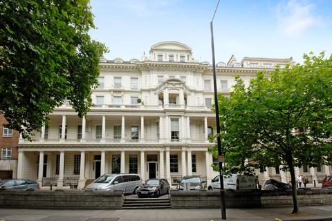 4 bedroom flat for sale, Lancaster Gate, Bayswater