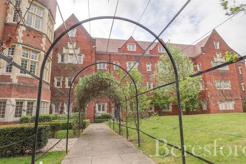 1 bedroom apartment for sale, London Court, The Galleries, CM14