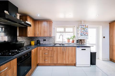 16 Cobham Road, Ilford, IG3 9JP