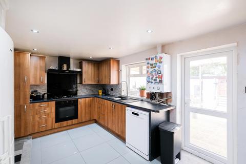 16 Cobham Road, Ilford, IG3 9JP