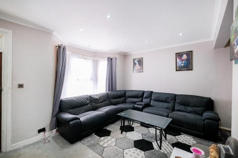 16 Cobham Road, Ilford, IG3 9JP