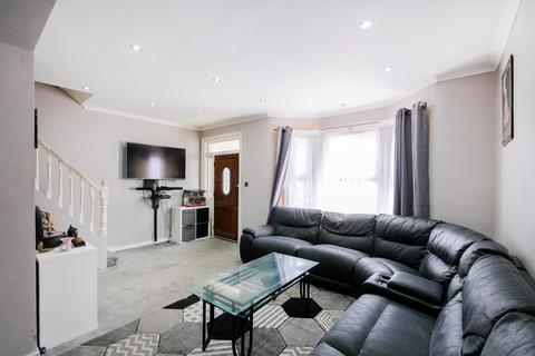 16 Cobham Road, Ilford, IG3 9JP