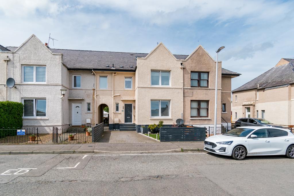 20 Drive, Loanhead, EH20 4 bed terraced house £265,000