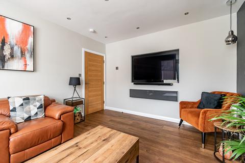 20 George Drive, Loanhead, EH20 9DW