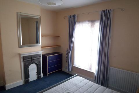 2 bedroom terraced house to rent, REF: 10889 | Cyril Street | NORTHAMPTON | NN1