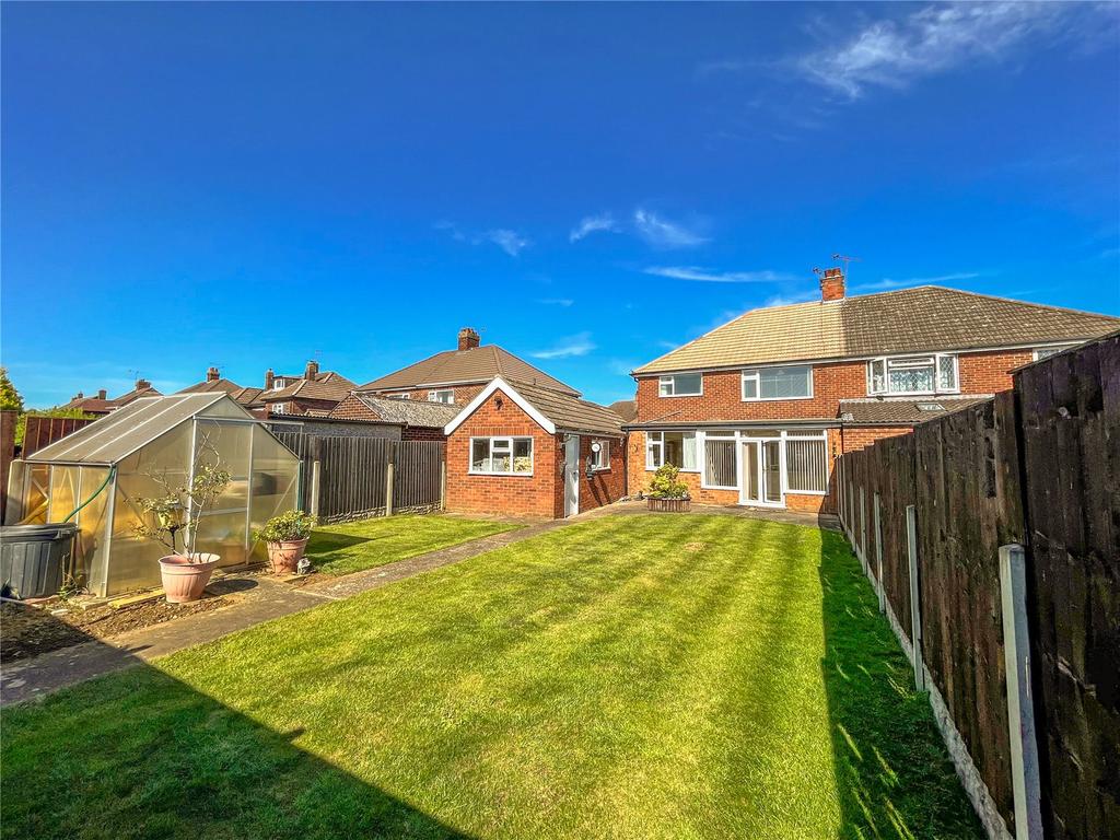 Malvern Road, Scunthorpe, North Lincolnshire, DN17 3 bed semidetached