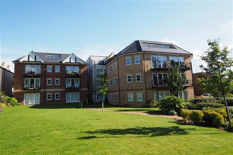 2 bedroom apartment for sale - Monroe House, 12-16 Church Hill, Loughton, IG10