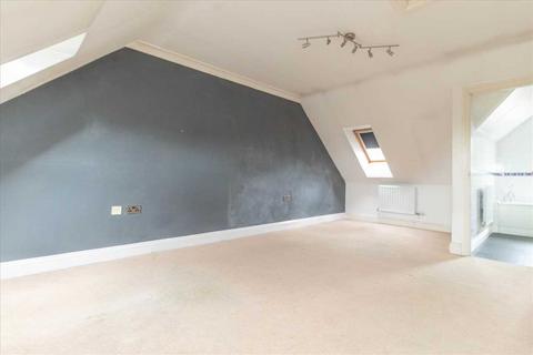 4 bedroom semi-detached house to rent, Christine Court, Raunds