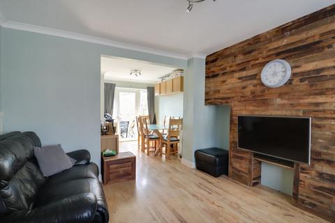 40 Sandringham Drive, Ashford, TW15 3JQ