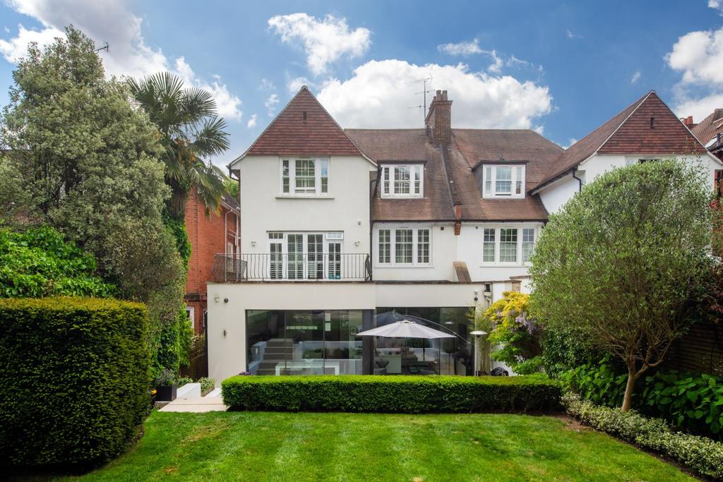Ferncroft Avenue, Hampstead, London, NW3 6 bed semidetached house £