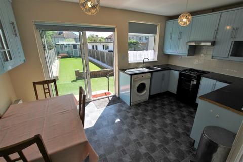 25 Raydons Road, Dagenham, RM9 5JR