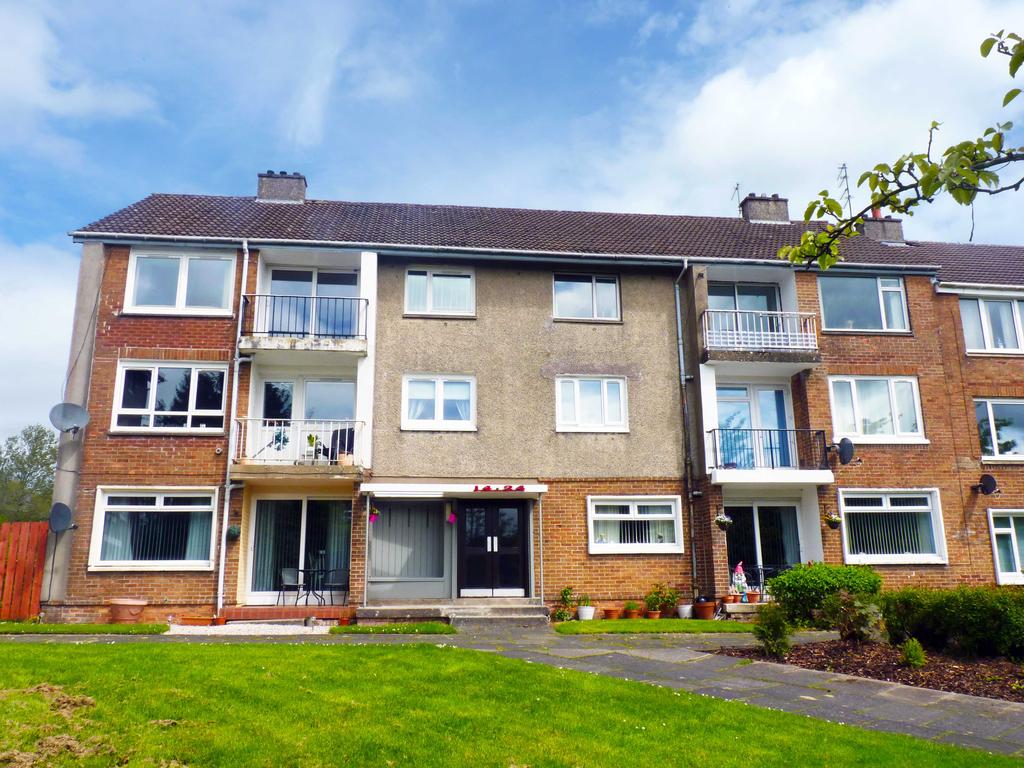 Burns Park, East Kilbride G74 2 bed flat for sale £62,000