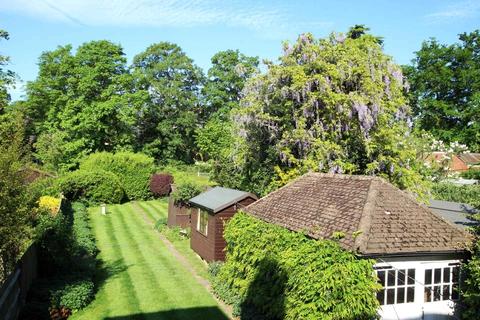 14 Balmore Drive, Caversham, Reading, RG4 8NL