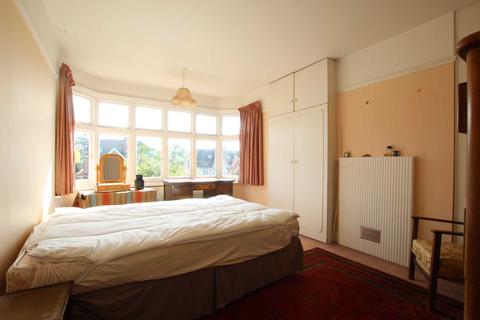 14 Balmore Drive, Caversham, Reading, RG4 8NL