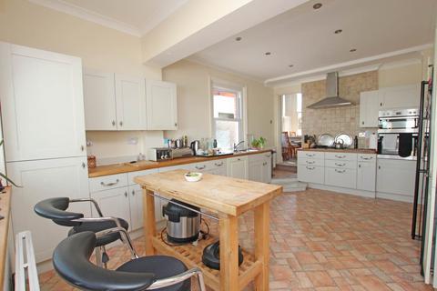undefined, Cliff Road, BN20 7RU