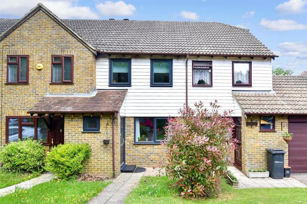Violet Close, Walderslade Woods... 2 bed terraced house £290,000
