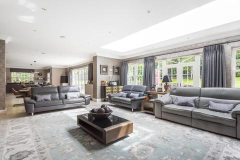 Old Mile House Kier Park, Ascot, SL5 7DS
