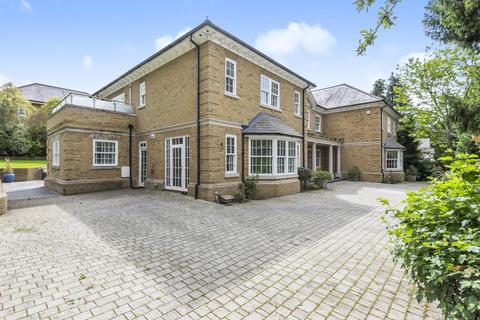 Old Mile House Kier Park, Ascot, SL5 7DS