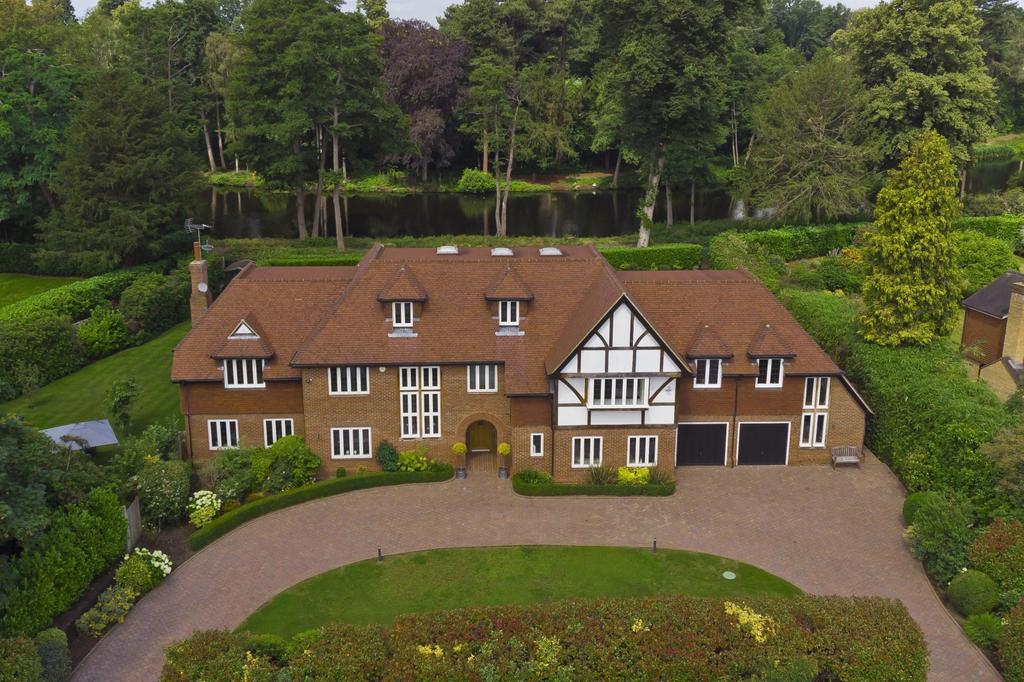 Onslow Road, Burwood Park... 6 bed detached house £4,650,000