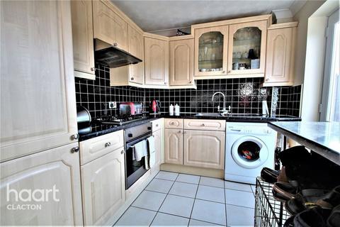 27 Archery Fields, Clacton-on-sea, CO15 6RB
