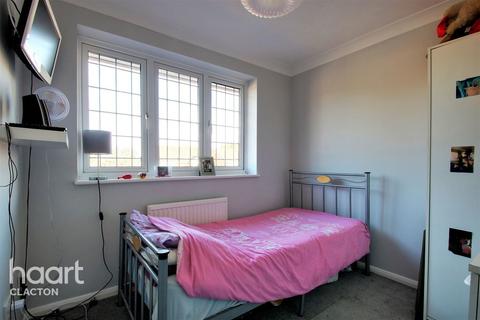 27 Archery Fields, Clacton-on-sea, CO15 6RB