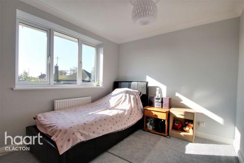 27 Archery Fields, Clacton-on-sea, CO15 6RB