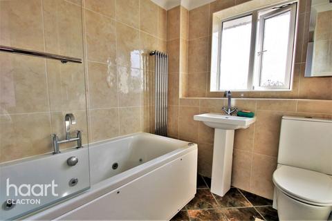 27 Archery Fields, Clacton-on-sea, CO15 6RB